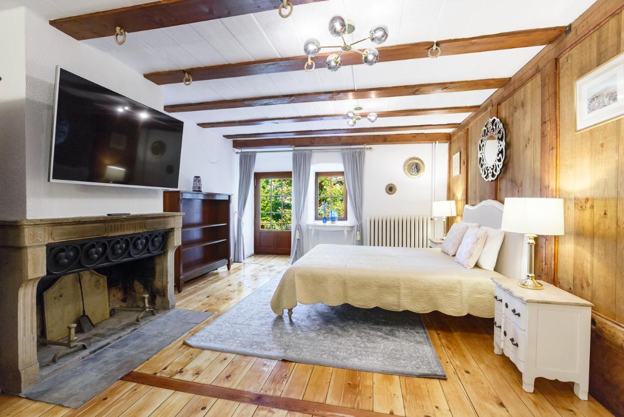 A Castle Spirit Apartment In Chateau Du Chatelard Clarens Zewnętrze zdjęcie