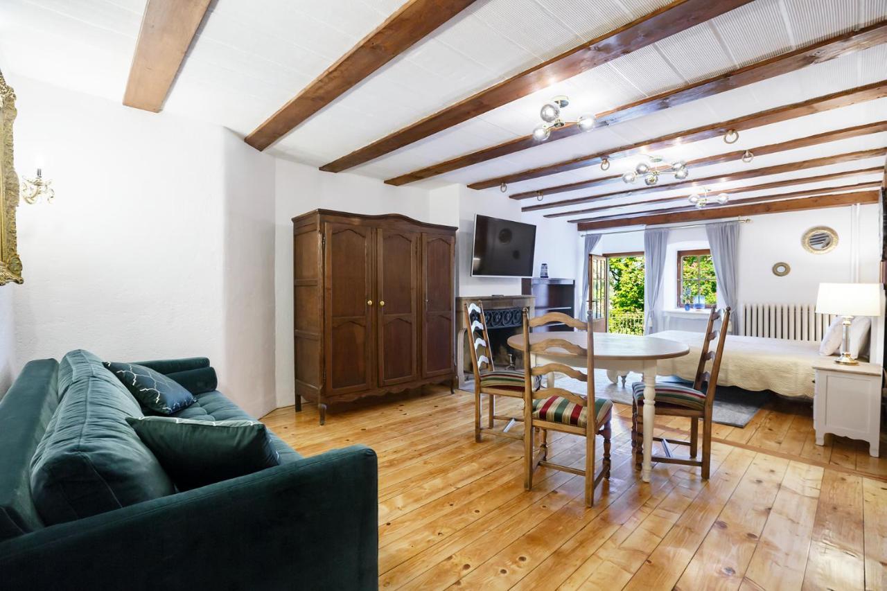 A Castle Spirit Apartment In Chateau Du Chatelard Clarens Zewnętrze zdjęcie